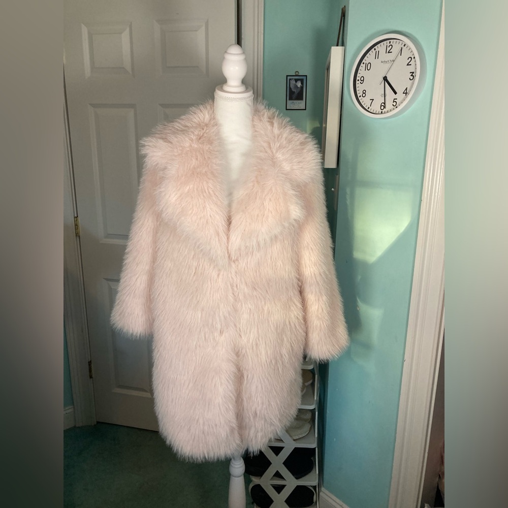 Chic Pink Faux Fur Coat - Picture 4 of 14